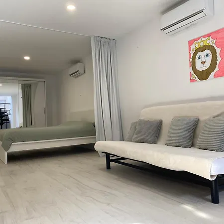 New - Mija Basement Loft Steps From - Perfect For Sun And Sport Seekers Ferienhaus *