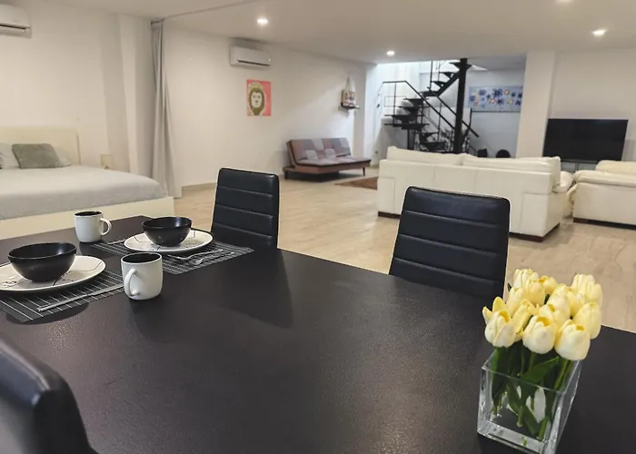 New - Mija Basement Loft Steps From - Perfect For Sun And Sport Seekers Dom wakacyjny *