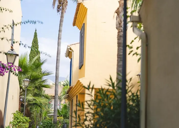 Dom wakacyjny New - Mija Basement Loft Steps From - Perfect For Sun And Sport Seekers *